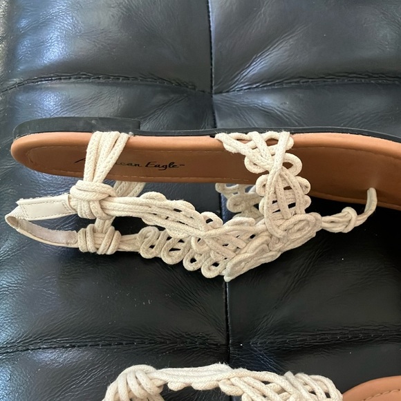 Size 6 American Eagle Outfitters women’s Cream Macramé Sandals - Picture 12 of 12